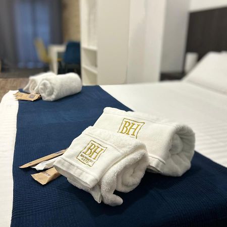 Apartamentos Bh Suites อาลิกันเต ภายนอก รูปภาพ
